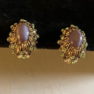 Joan Rivers lilac colored cabochon w/green crystal rhinestone earrings clip on